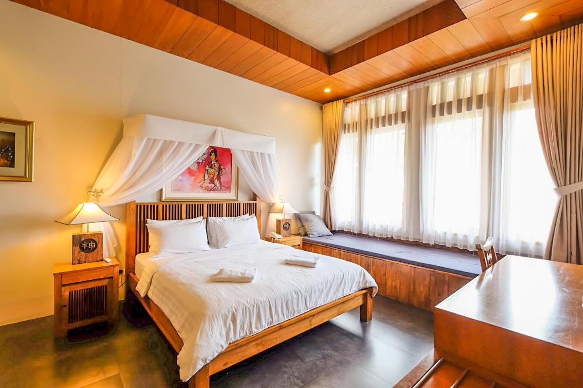 Rumah Stroberi Organic Farm & Family Lodge Лембанг Экстерьер фото