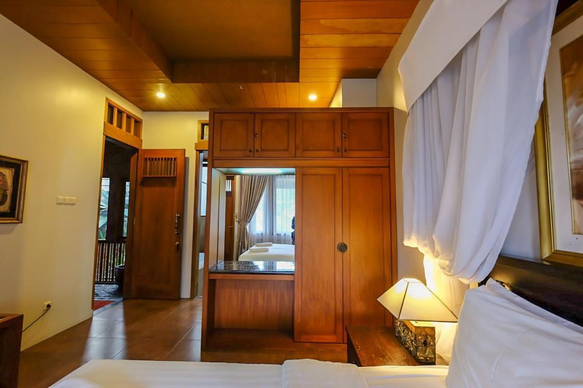 Rumah Stroberi Organic Farm & Family Lodge Лембанг Экстерьер фото