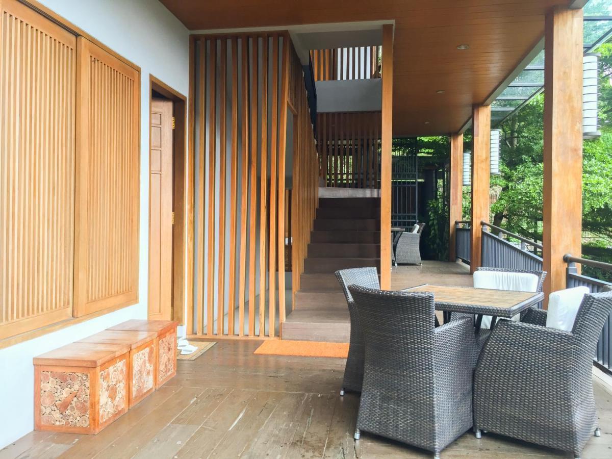 Rumah Stroberi Organic Farm & Family Lodge Лембанг Экстерьер фото